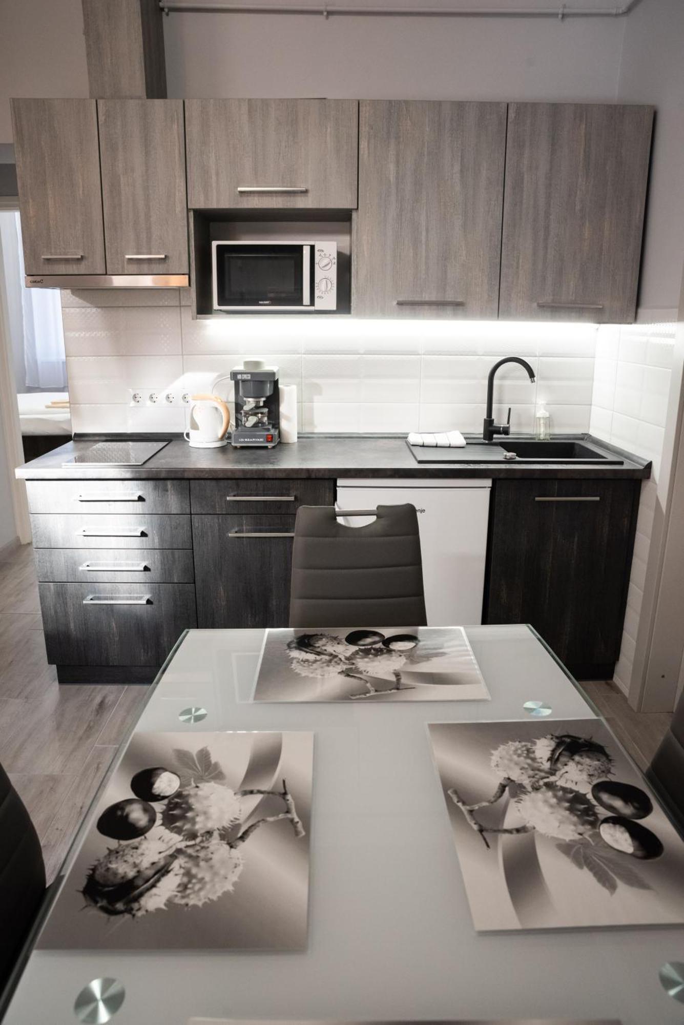 Gesztenye Apartman Makó Eksteriør billede
