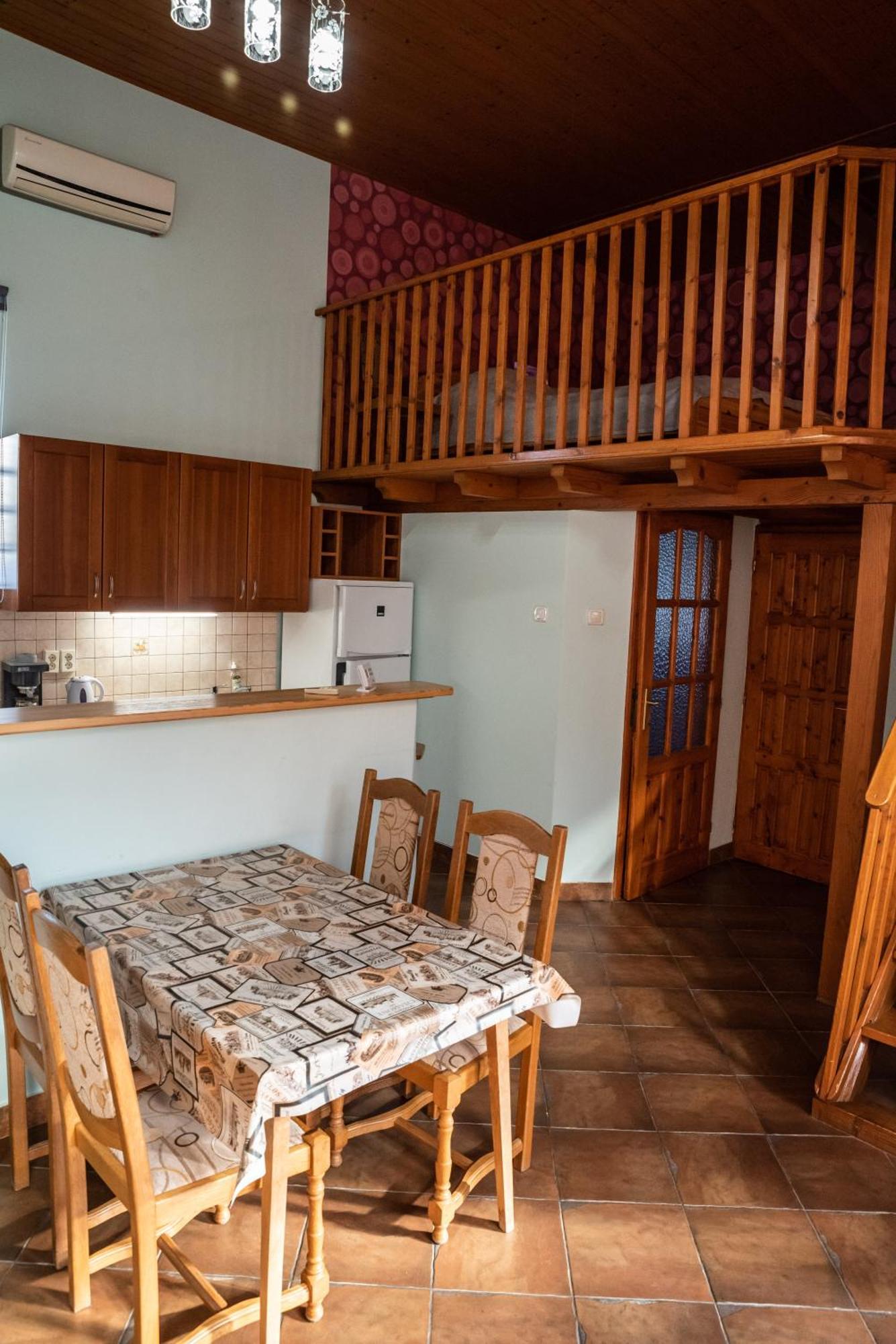 Gesztenye Apartman Makó Eksteriør billede