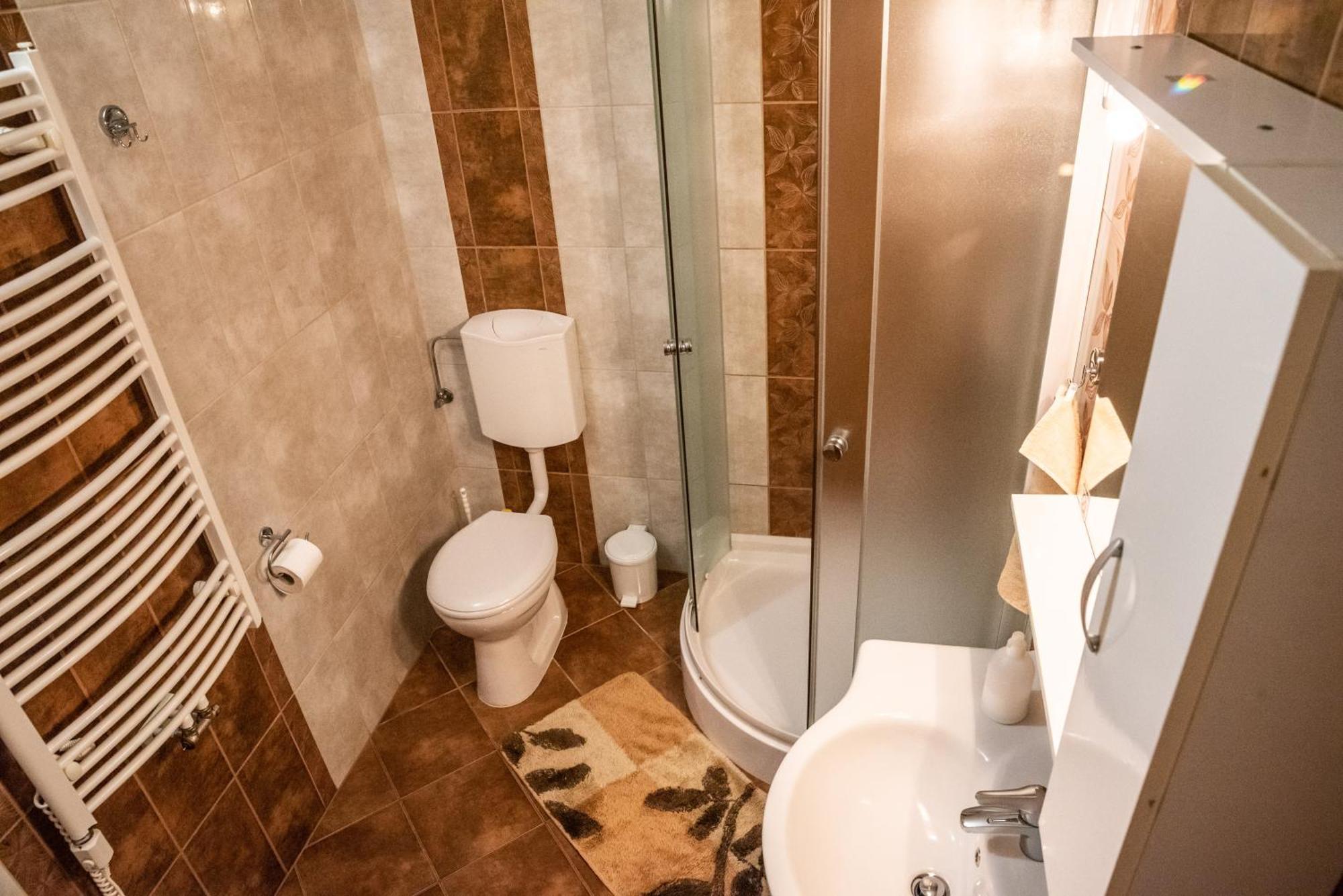 Gesztenye Apartman Makó Eksteriør billede